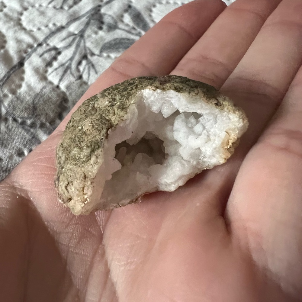 Geode - Picture 3 of 4